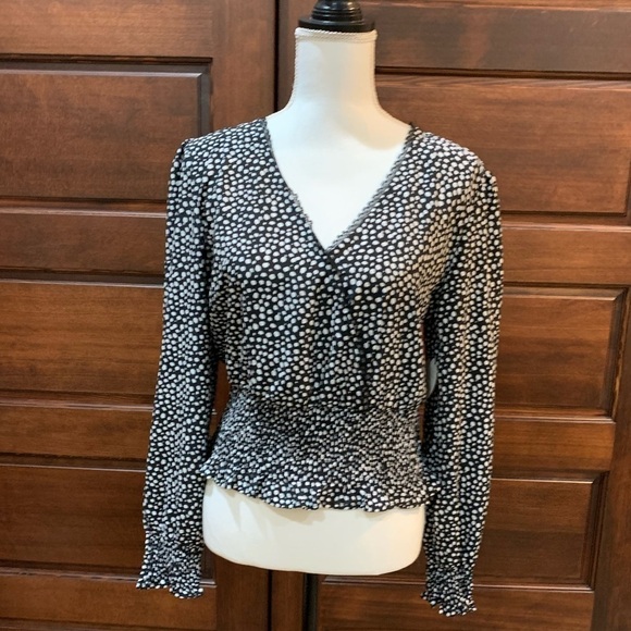 Self Esteem Tops - 🌺NWT- Juniors black and white top